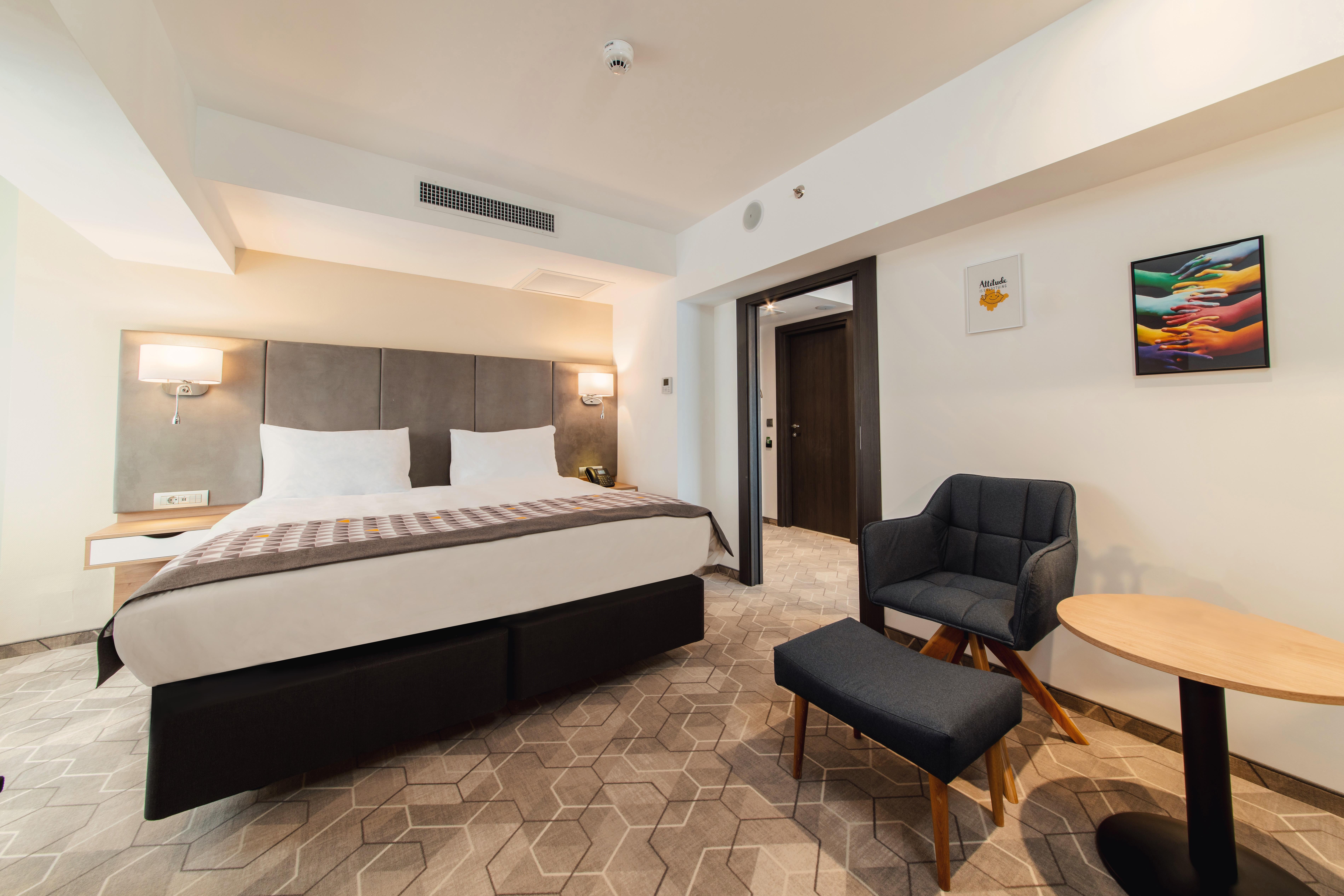 Holiday Inn Bucharest - Times, An Ihg Hotel المظهر الخارجي الصورة